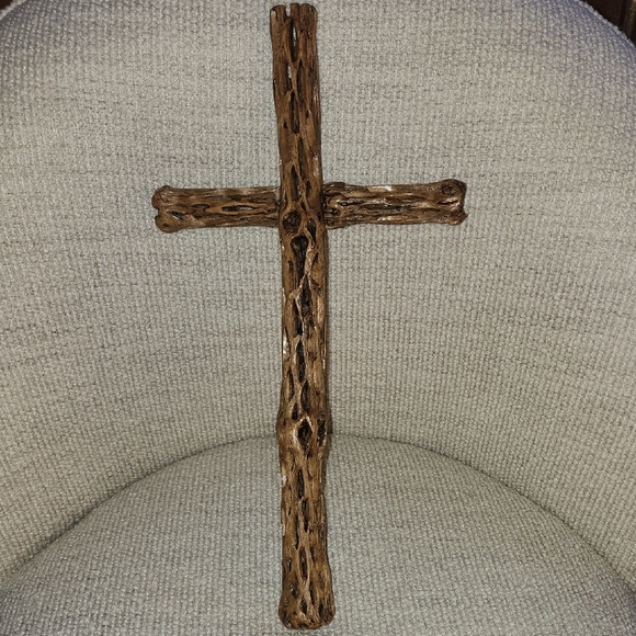 Rustic Wooden Cross Decor - Picture 1 of 4